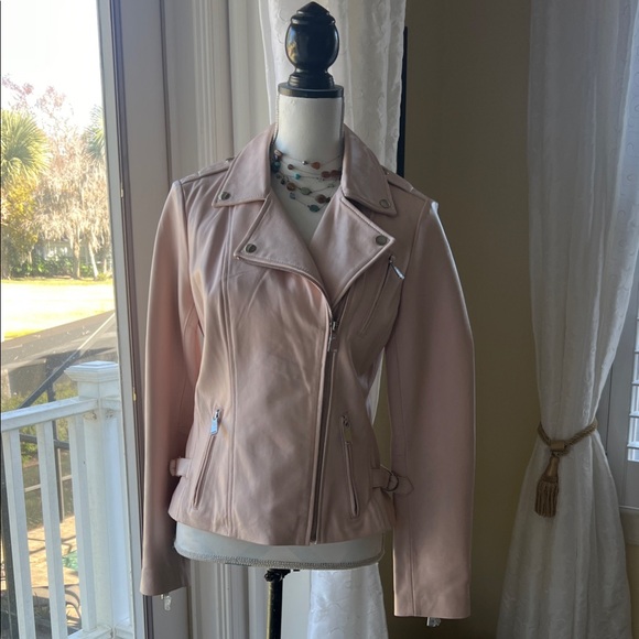 Neiman Marcus Soft Pink Leather Jacket - Picture 4 of 13